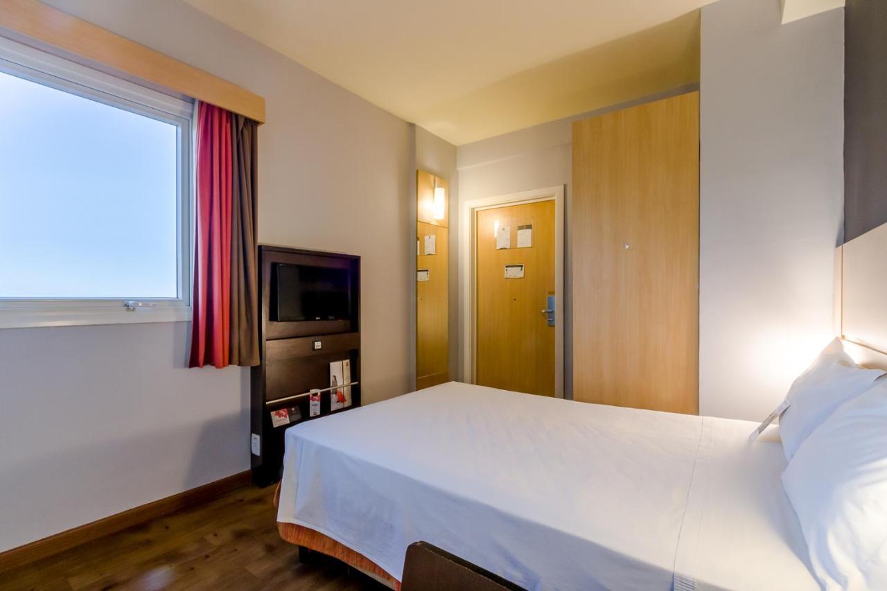 Standard One Double Bed
