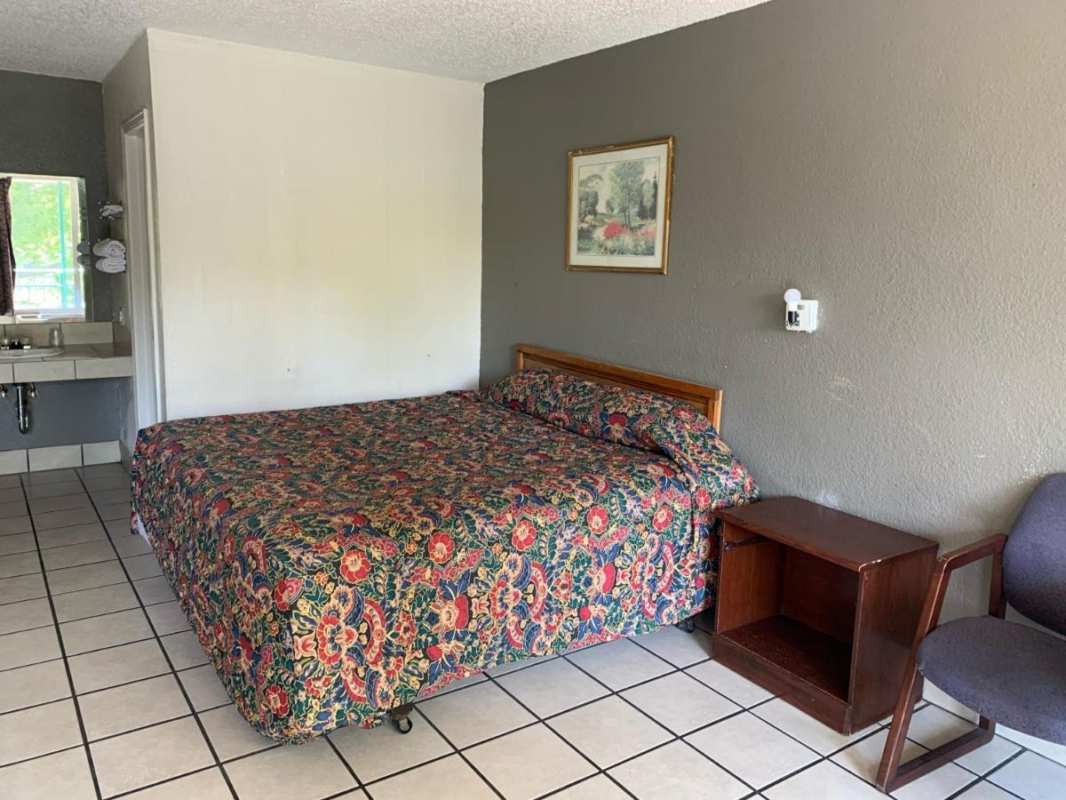 Economy Single Room