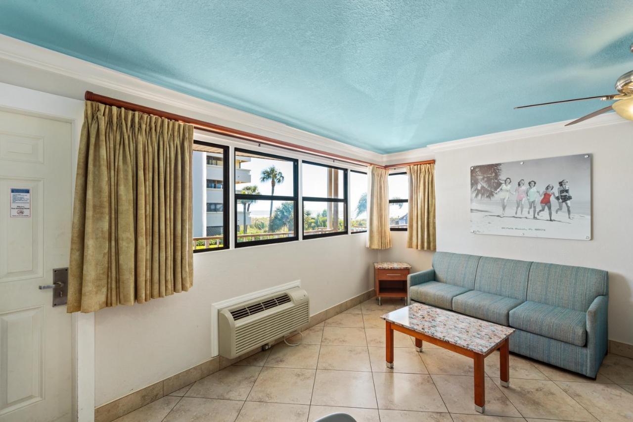 Superior Gulf View Suite 2 Queen Beds 1 Sofa Bed