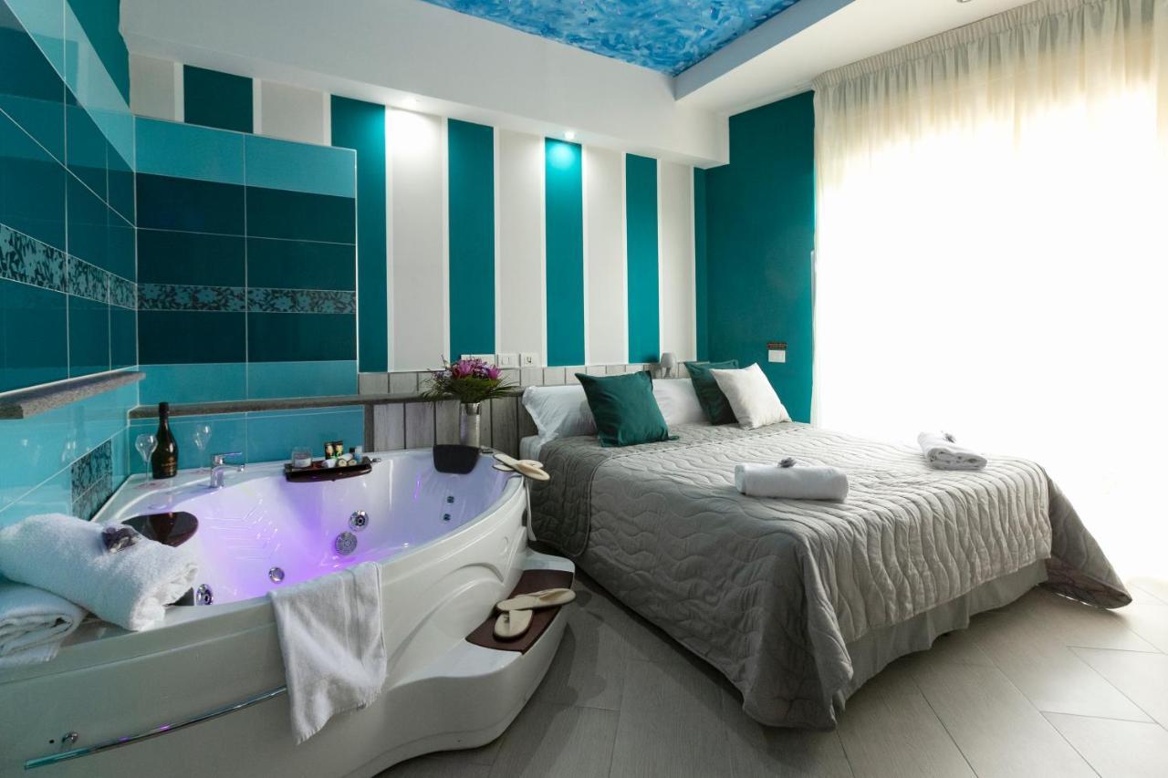 Junior Suite Spa Bath