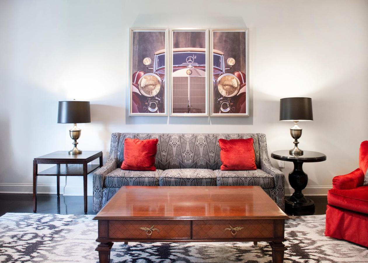 Superior King Suite,1022521852:JPEG