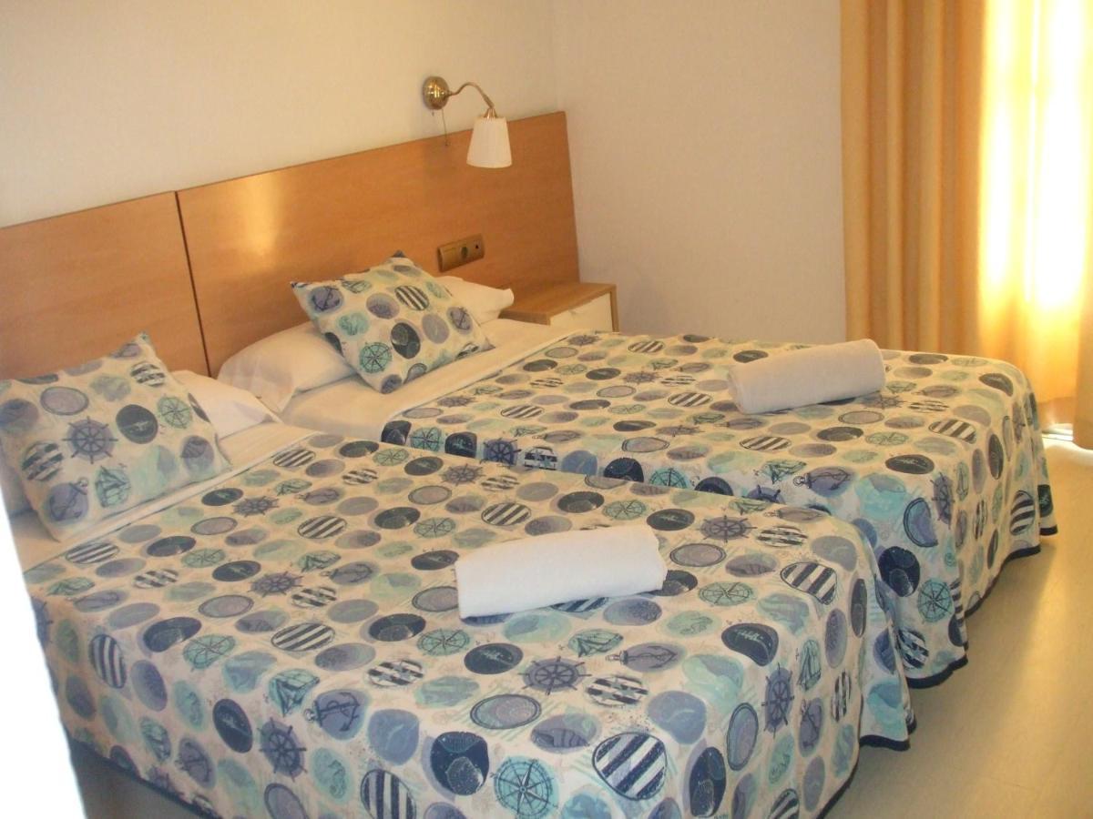 Quarto Duplo com Casa de Banho Privativa