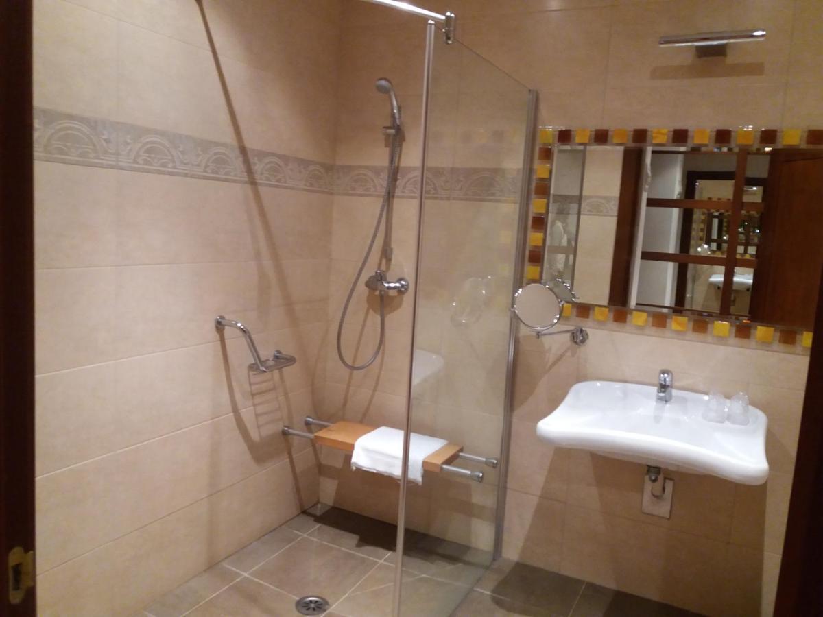 Twin Room Disability Access