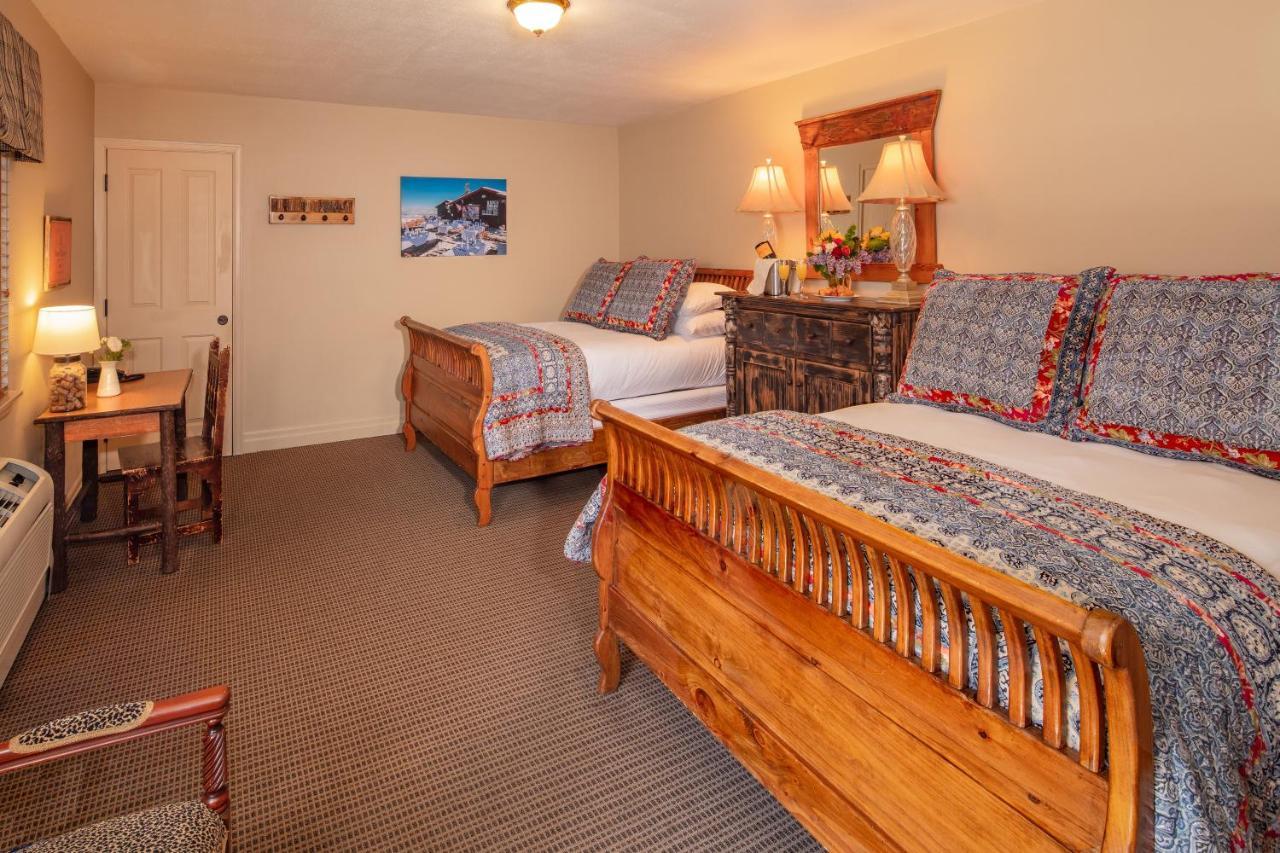 Deluxe Double Room Two Double Beds