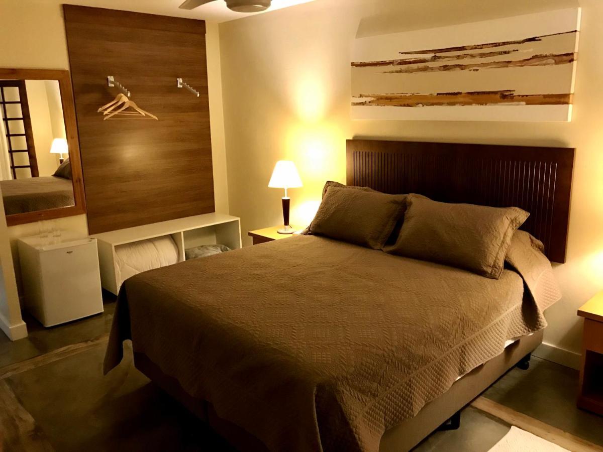 Deluxe Queen Suite