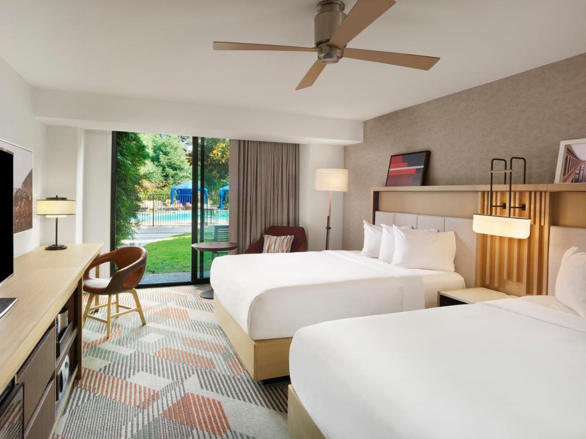 Queen Room Two Queen Beds
