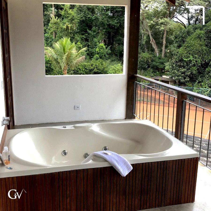 Queen Suite Spa Bath