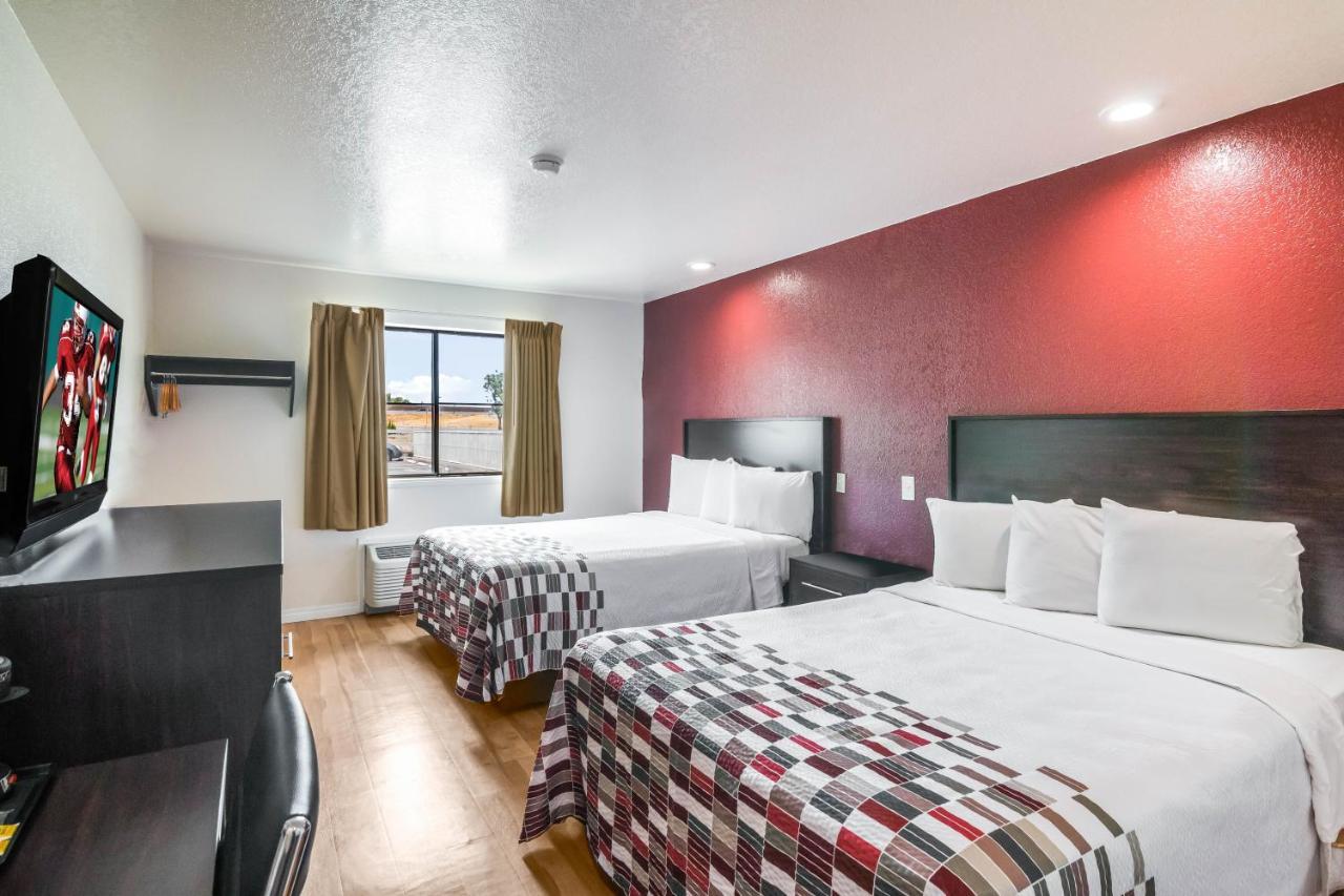 Deluxe Room with Two Queen Beds Non-Smoking