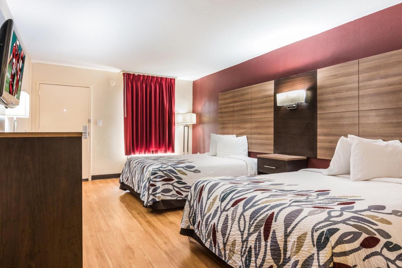 Deluxe Room with Two Double Beds Non-Smoking