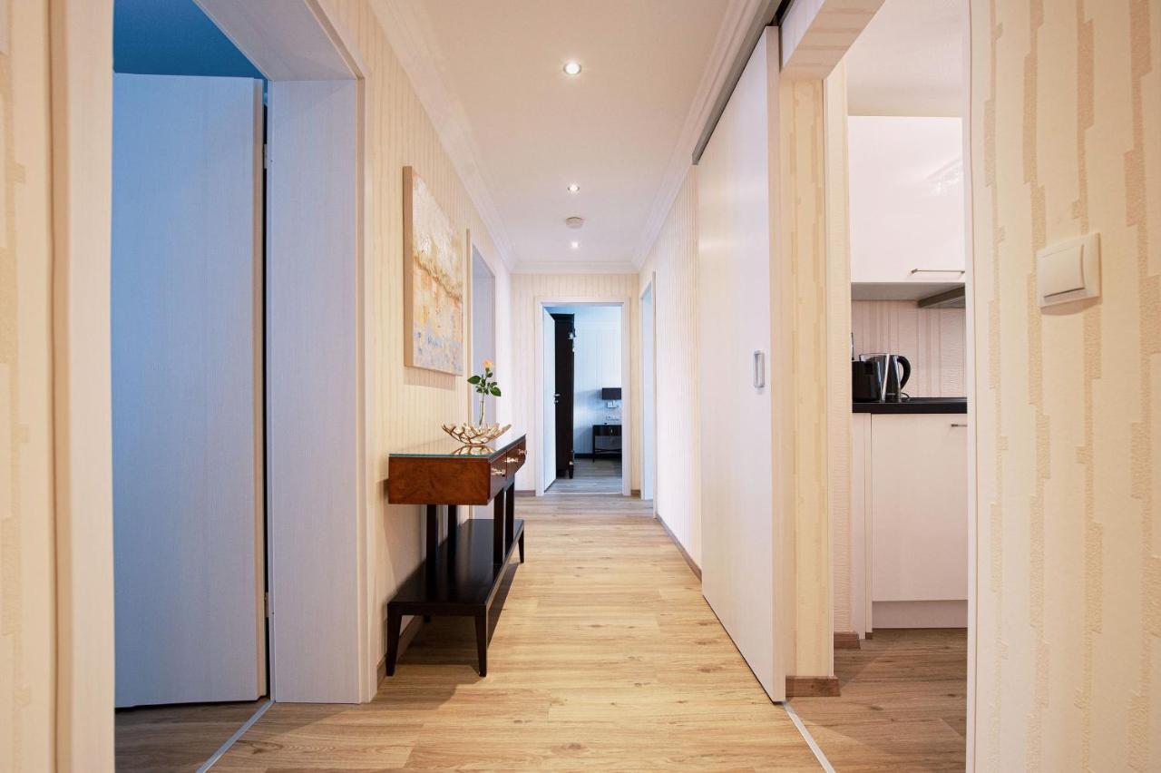 Apartment Two Bedrooms Street View