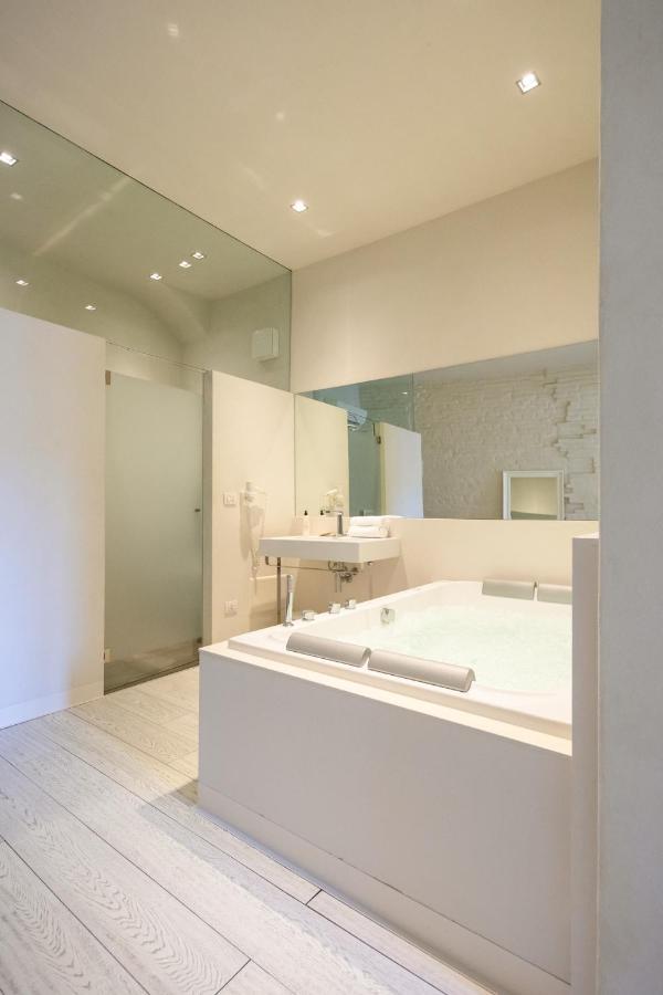 Suite Spa Bath