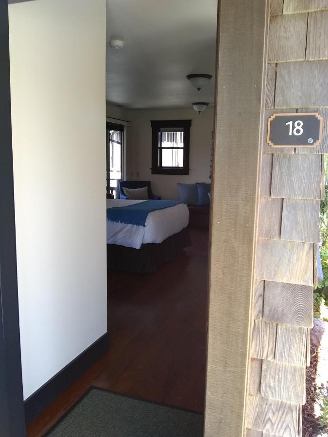 Queen Room Balcony