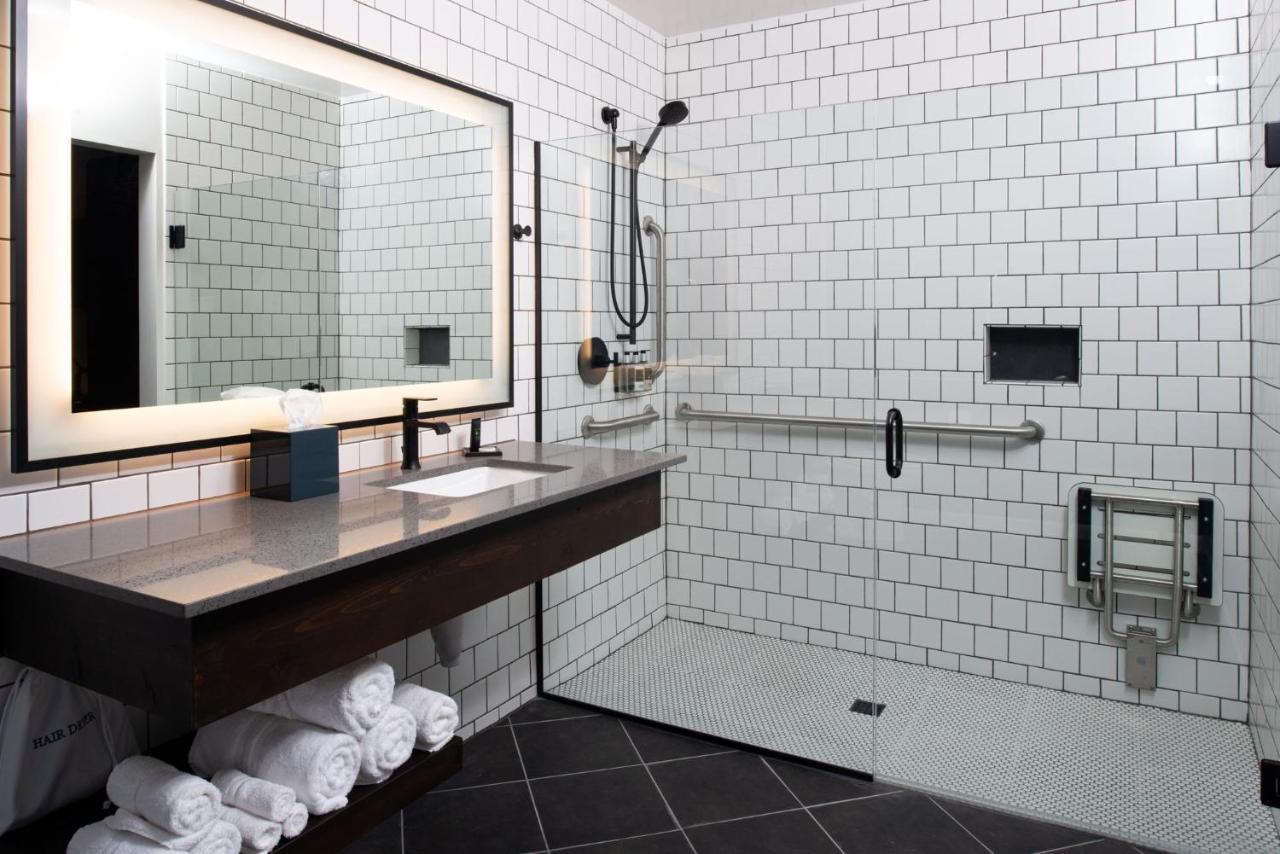 King Room Mobility Access or Hearing Accessible