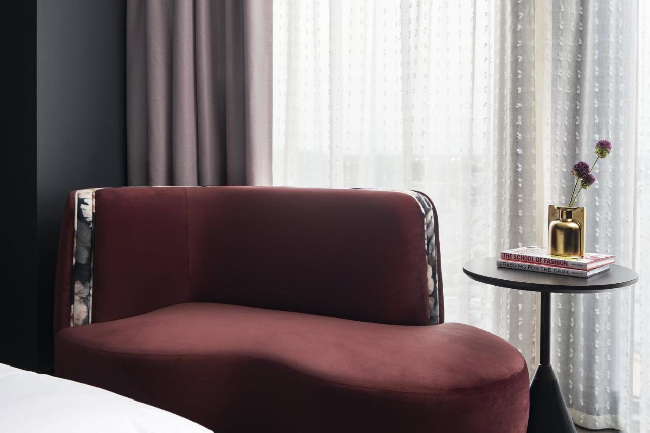 Guest Room 1 King