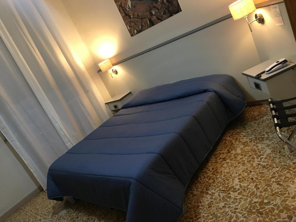 Large Single Room