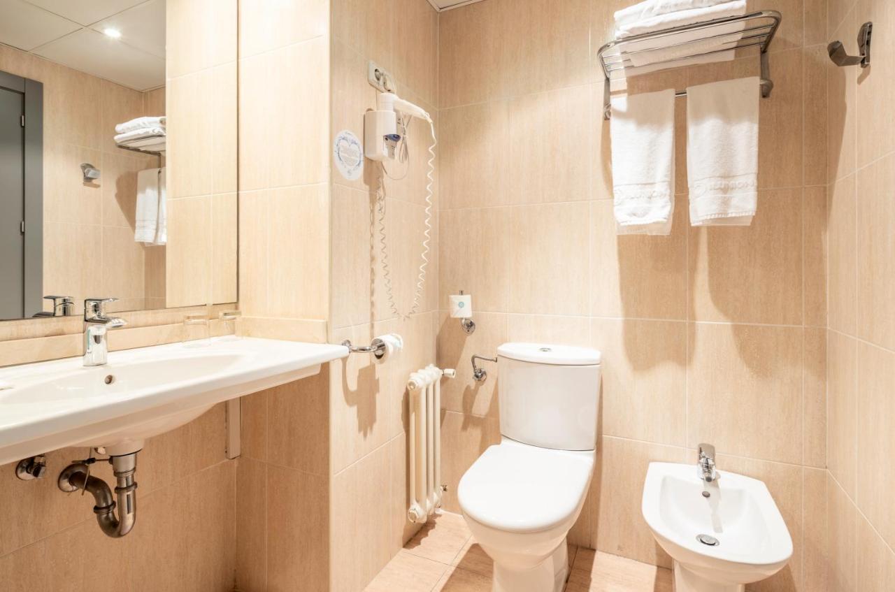 Classic Double or Twin Room,1647714706:JPEG