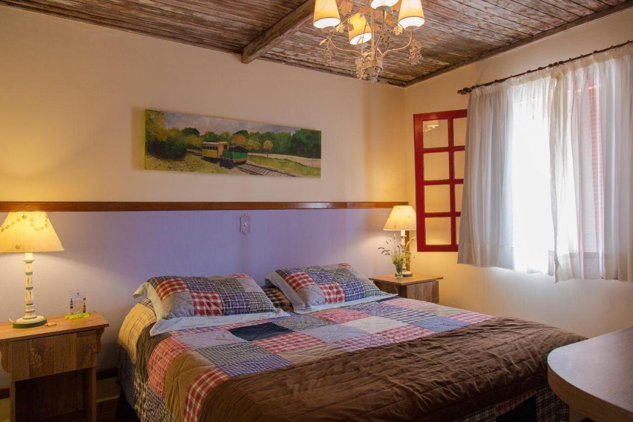 Quarto Duplo com Vista do Jardim