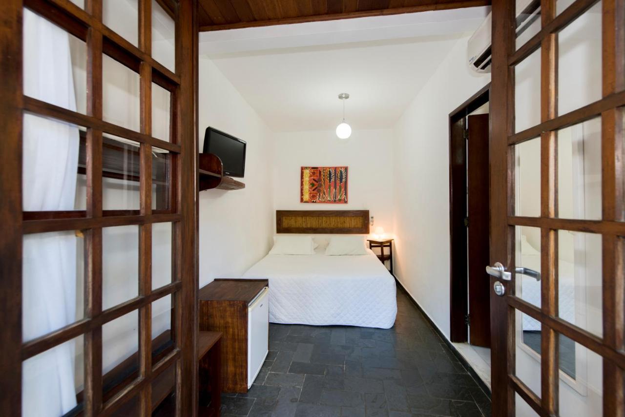 Quarto com Cama de Casal ou 2 de Solteiro