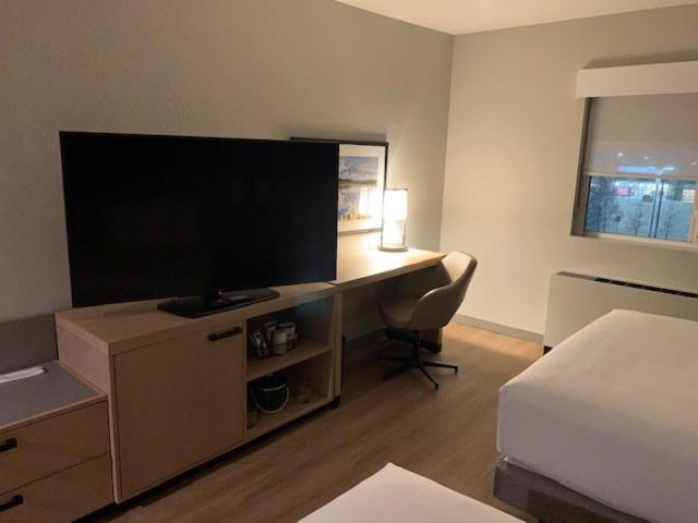 Queen Room Two Queen Beds