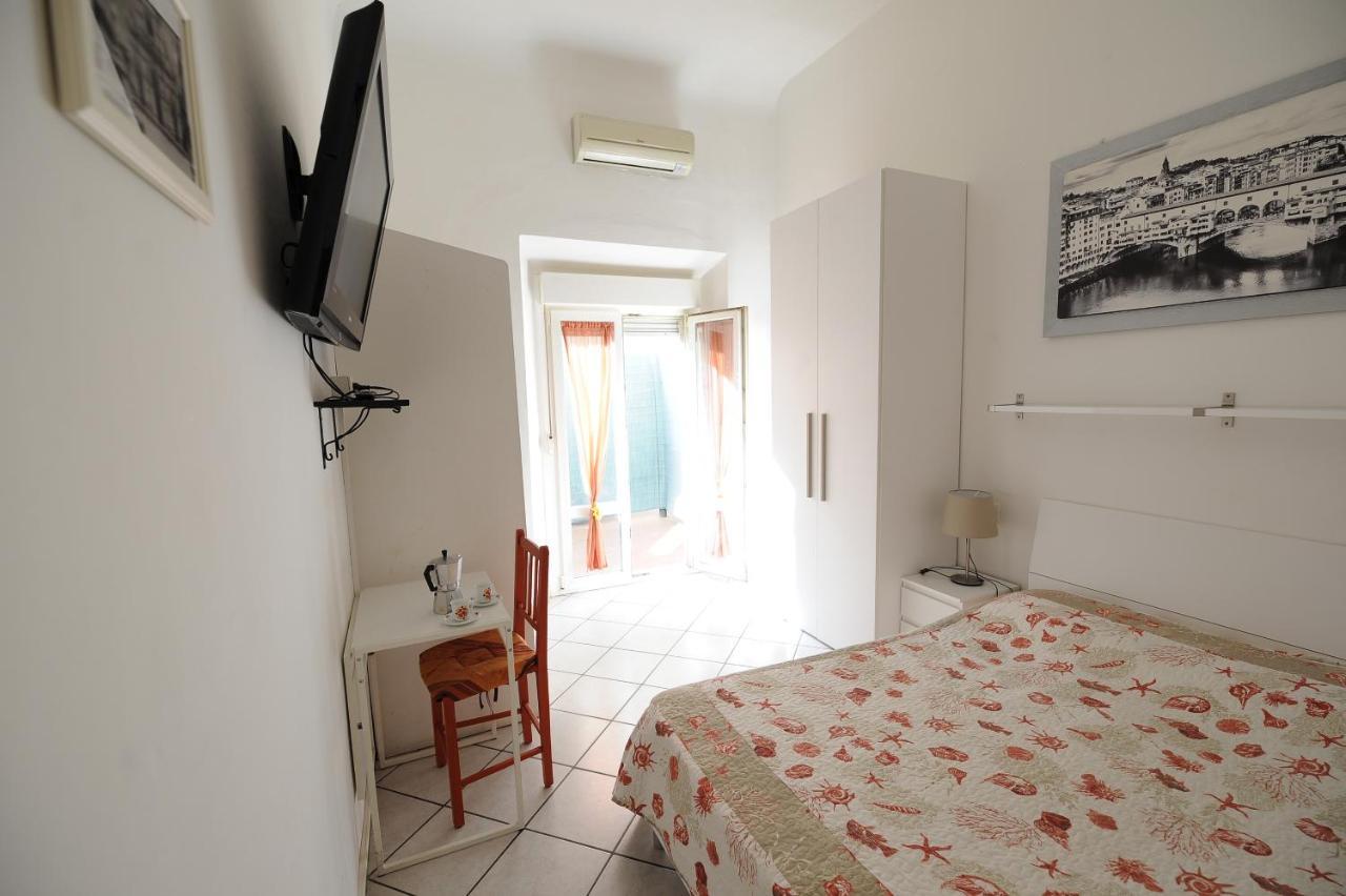 Double Room Private Bathroom