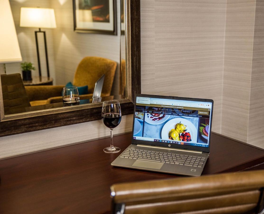 Club King Room