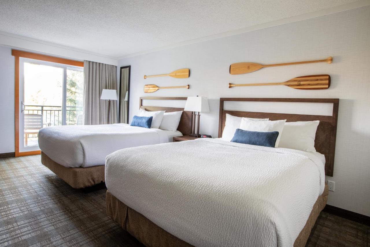 Pyramid Room Two Queen beds