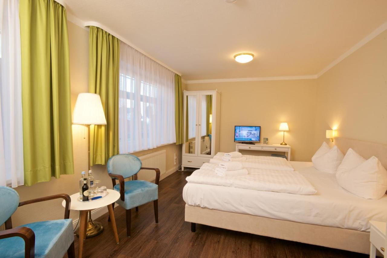 Double Room - neighbouring Building