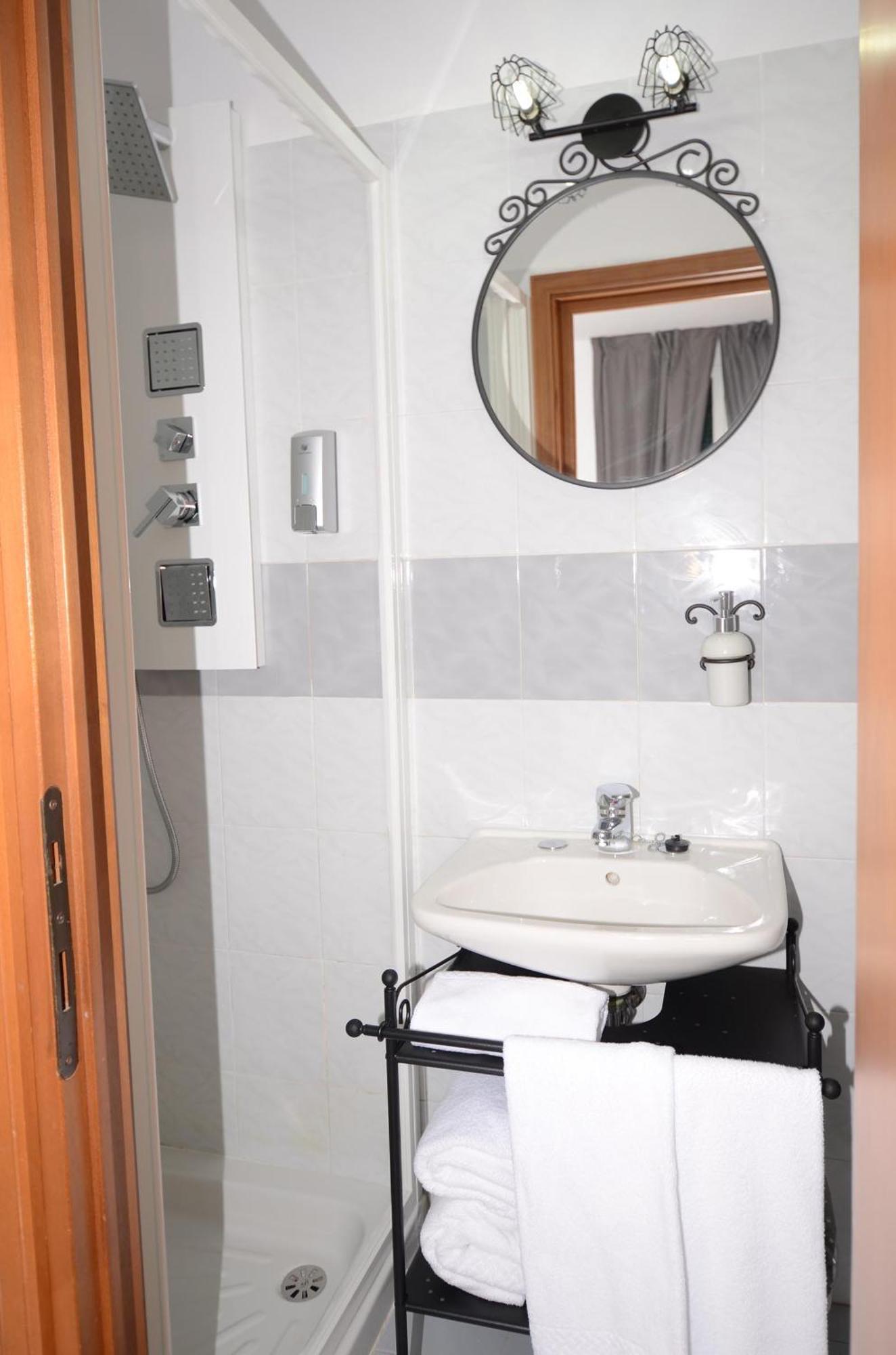 Deluxe Double or Twin Room Balcony
