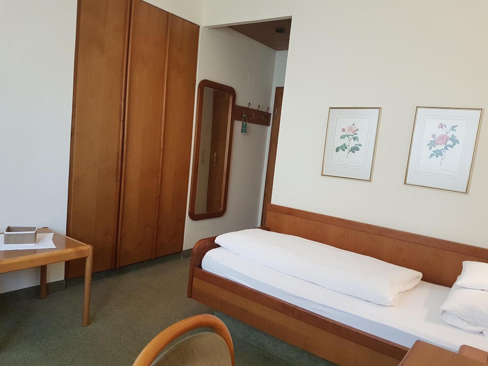 Economy Single Room