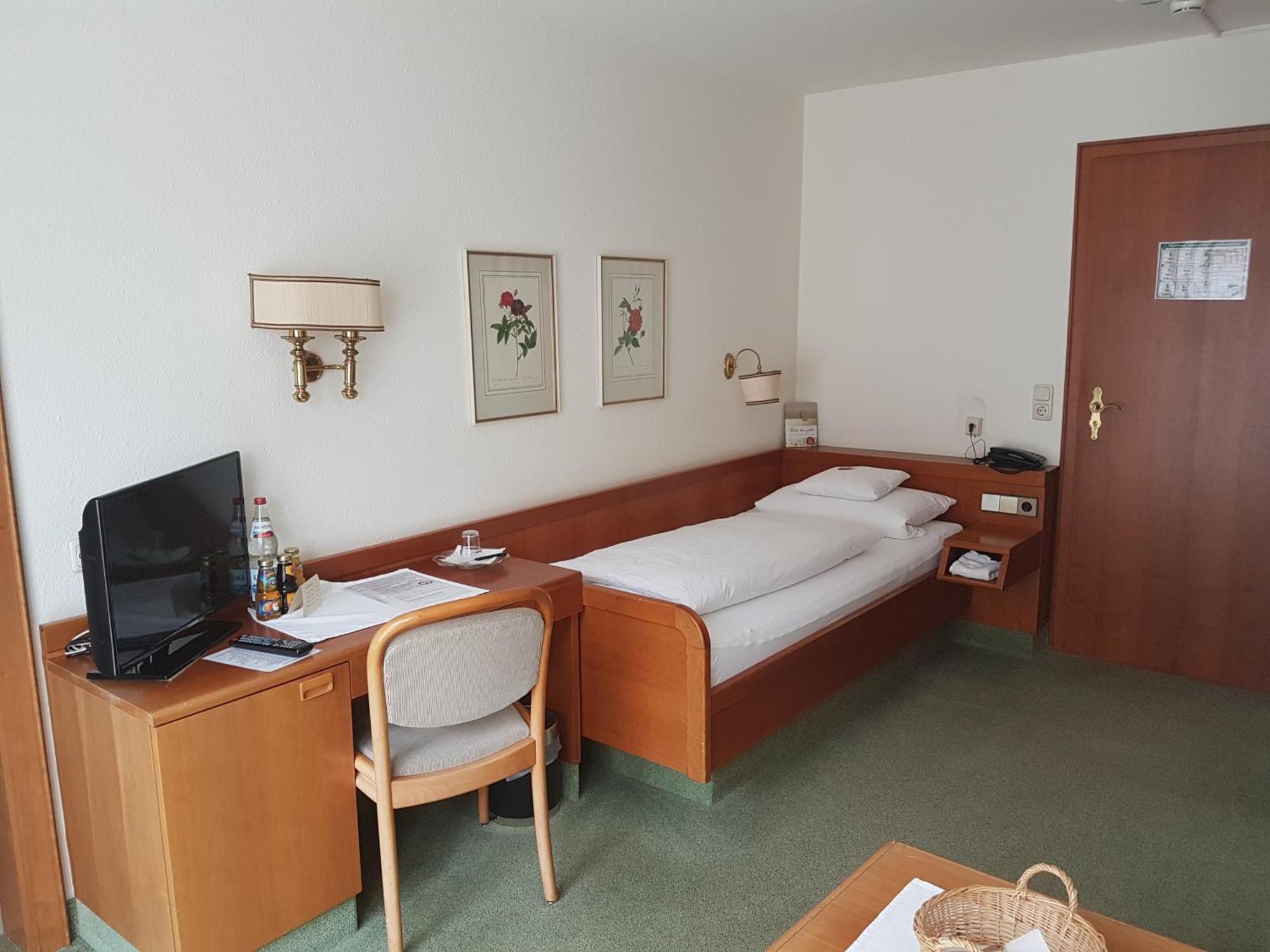 Economy Single Room