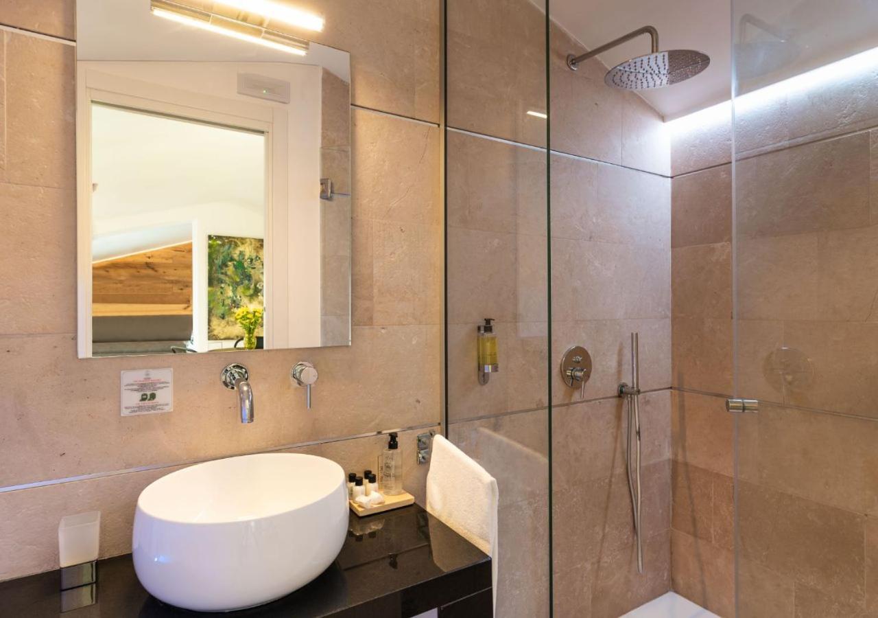 Penthouse Suite