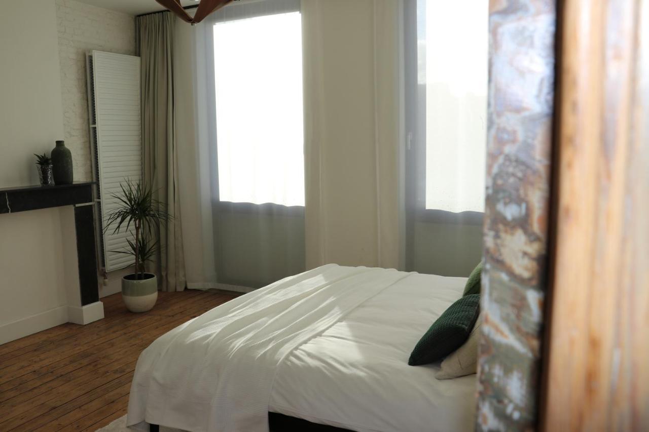 Double Room Private Bathroom 4th floor