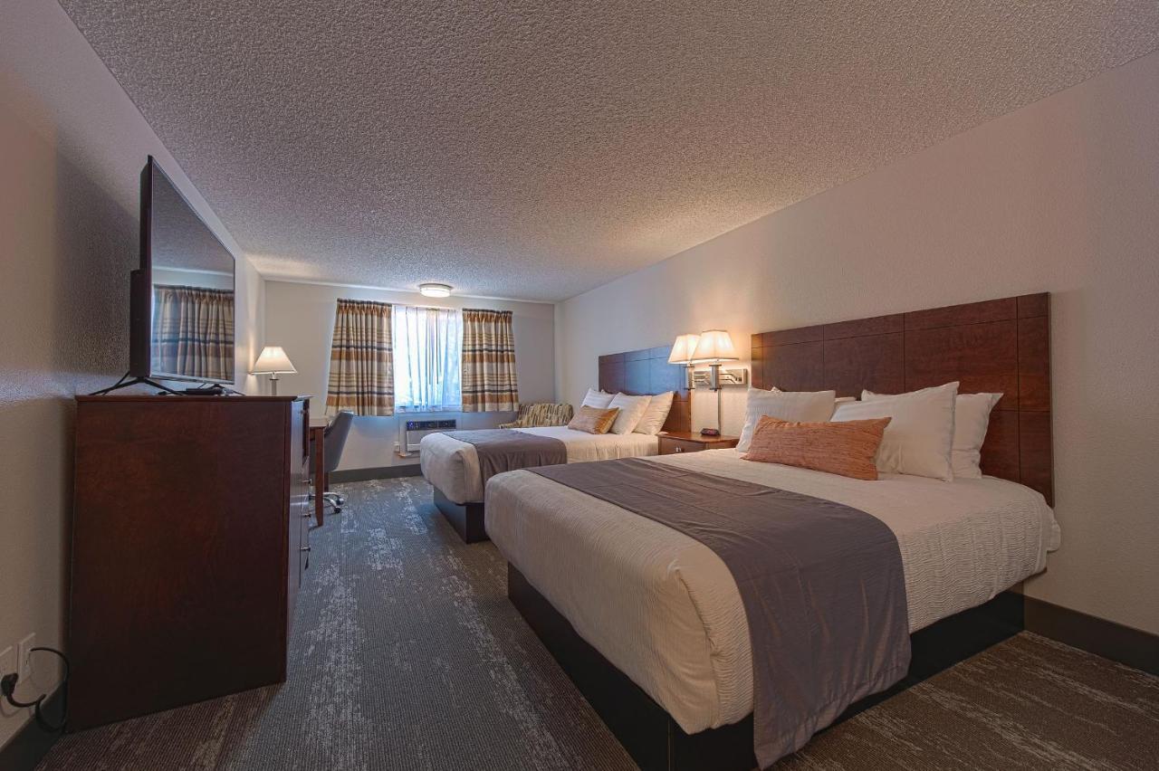 Deluxe Queen Room Two Queen Beds