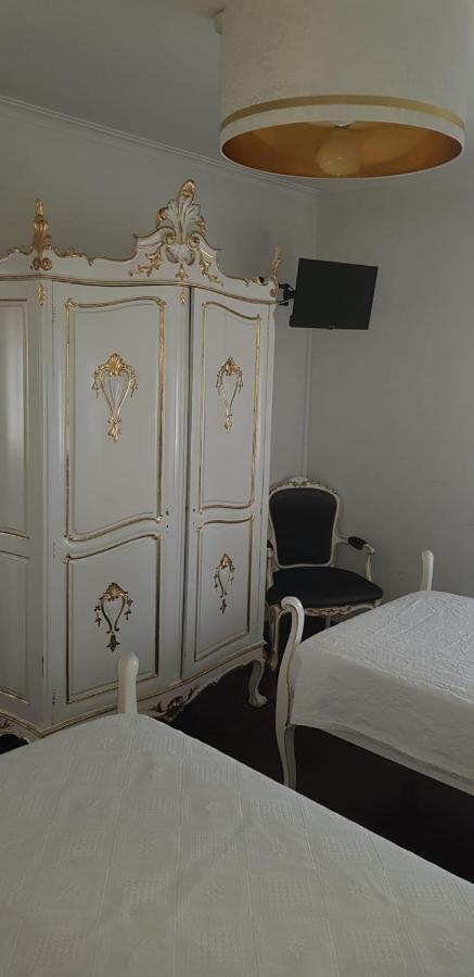 Twin Room Bathroom