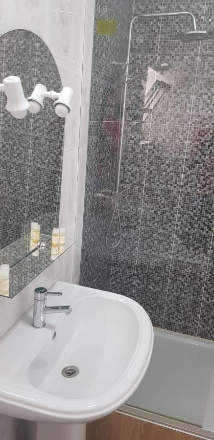 Twin Room Bathroom