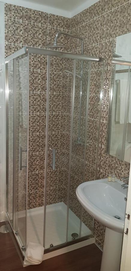Twin Room Bathroom