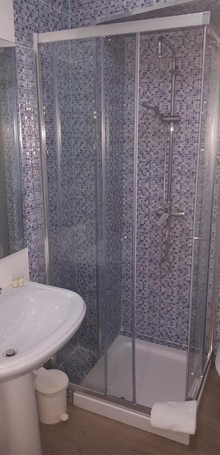 Twin Room Bathroom