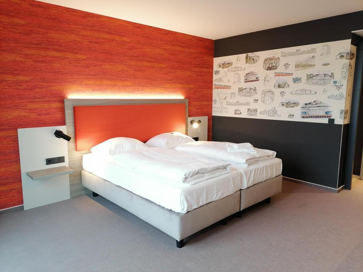 Double or Twin Room Disability Access