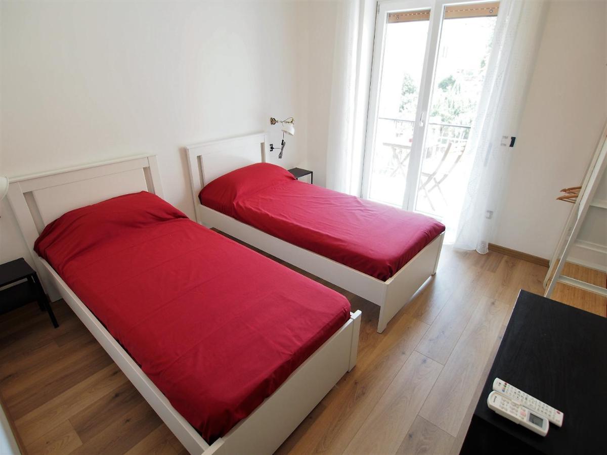 Double or Twin Room Private Bathroom