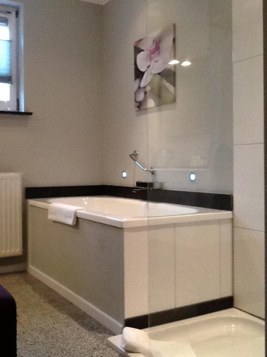 Double Room Private Bathroom