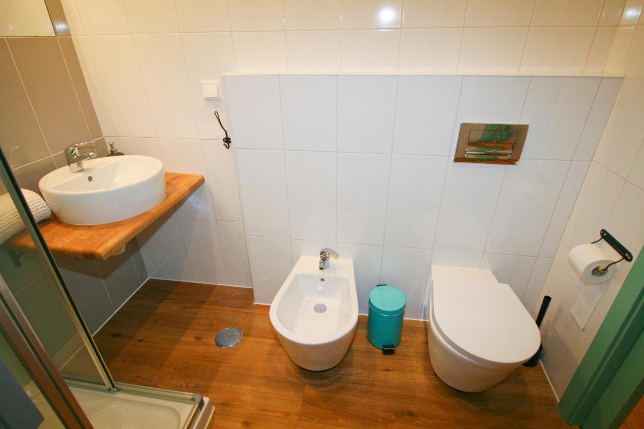 Double Room Private Bathroom