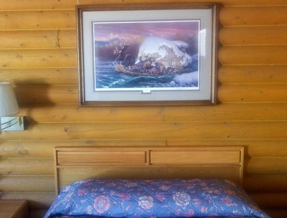 Queen Room Two Queen Beds