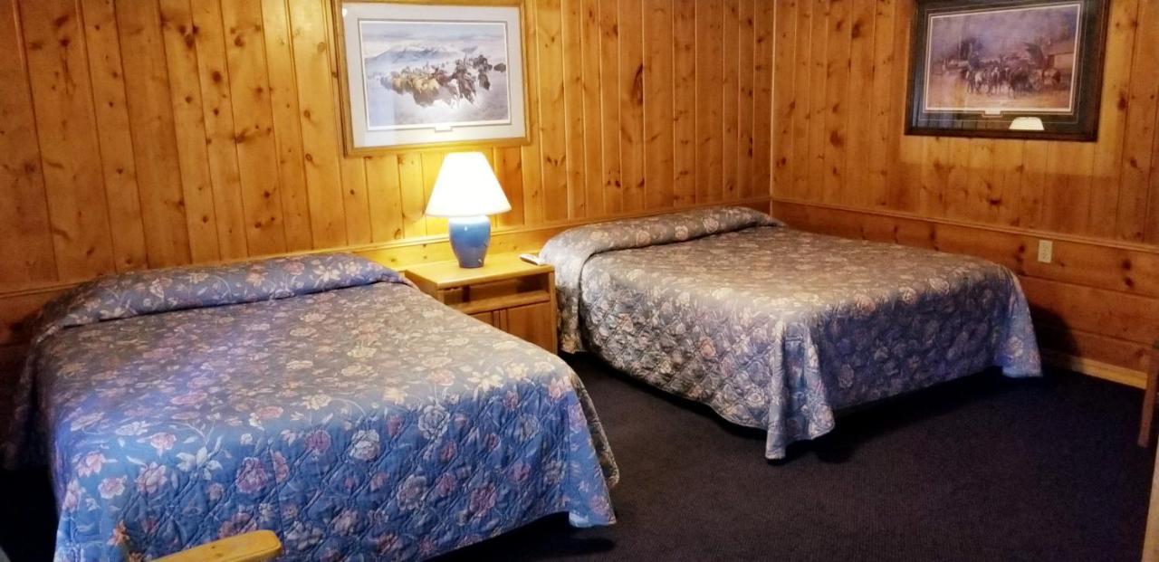 Deluxe Family Suite