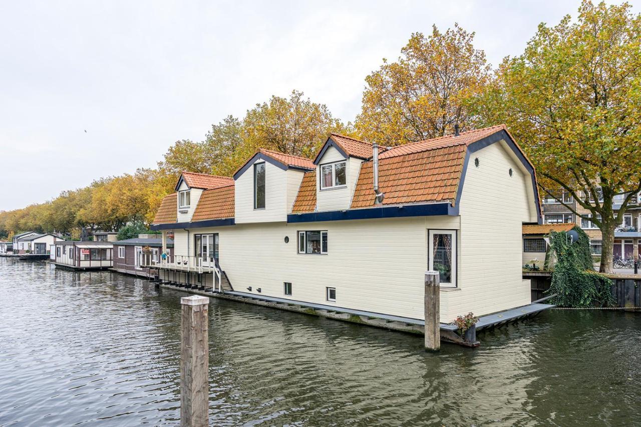 Kamer met Kingsize Bed