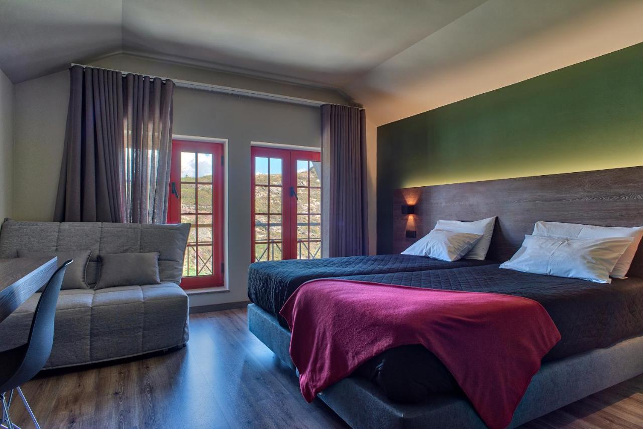 Standard Twin Room Sofa