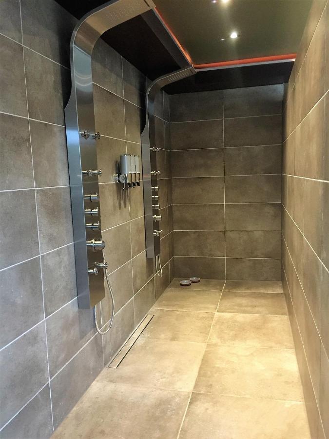 Queen Room Spa Bath