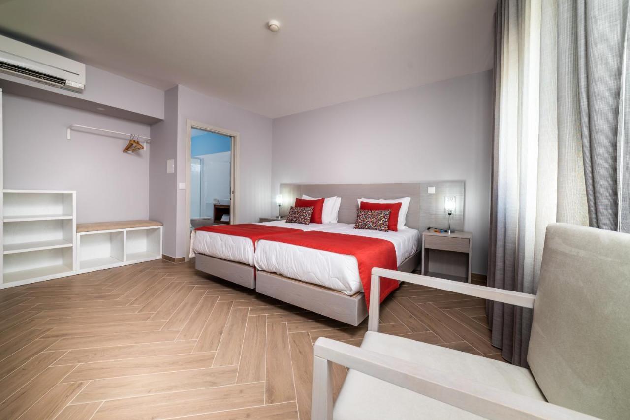 Double or Twin Room Bathroom