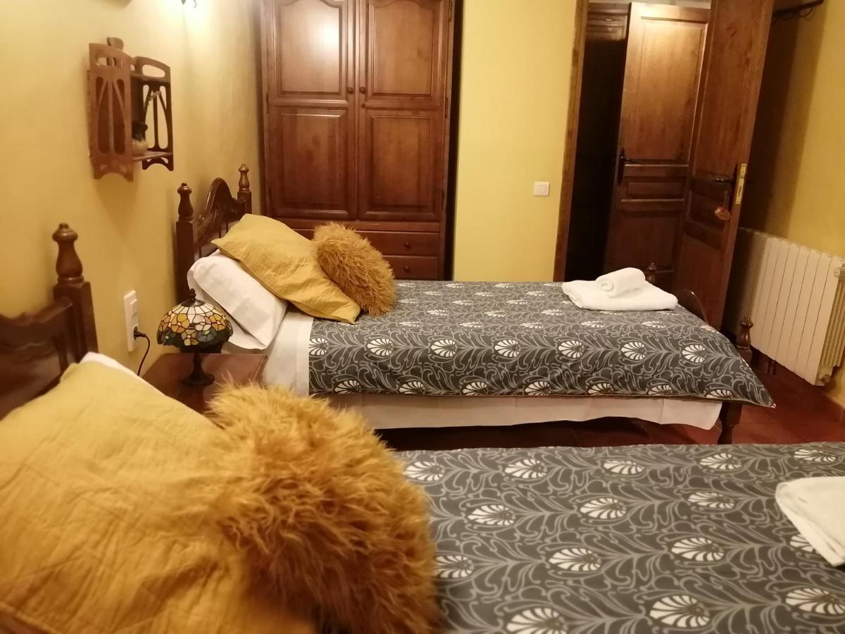 Twin Room Bathroom