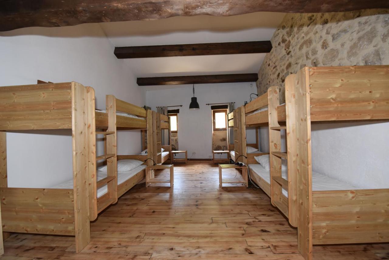 Lit dans Dortoir Mixte de 8 Lits