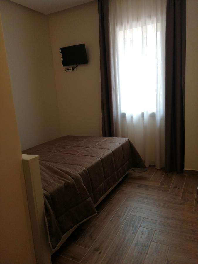 Single Room Private Bathroom